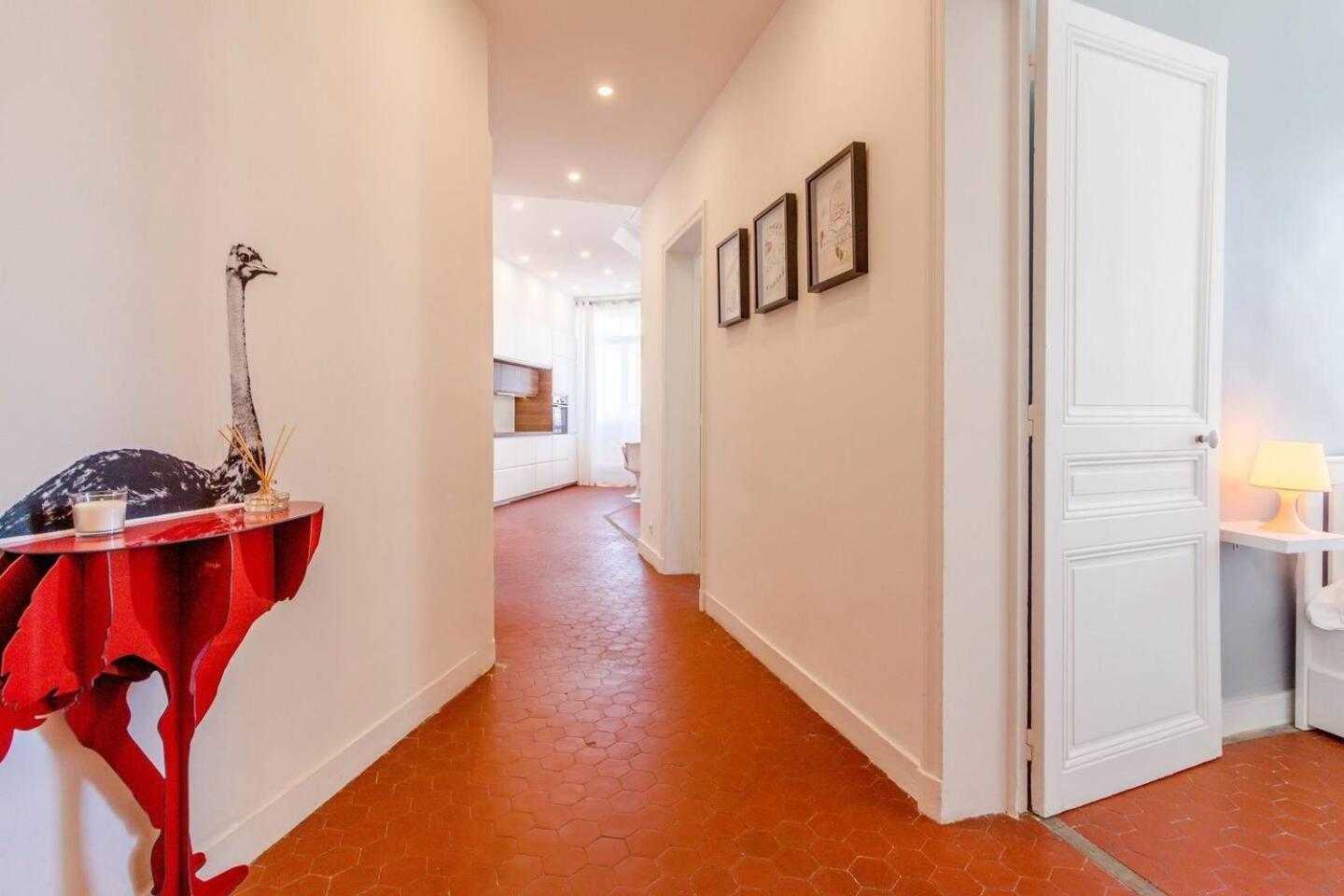 Colbert - 80m2 Proche Du Vieux-port Appartement *