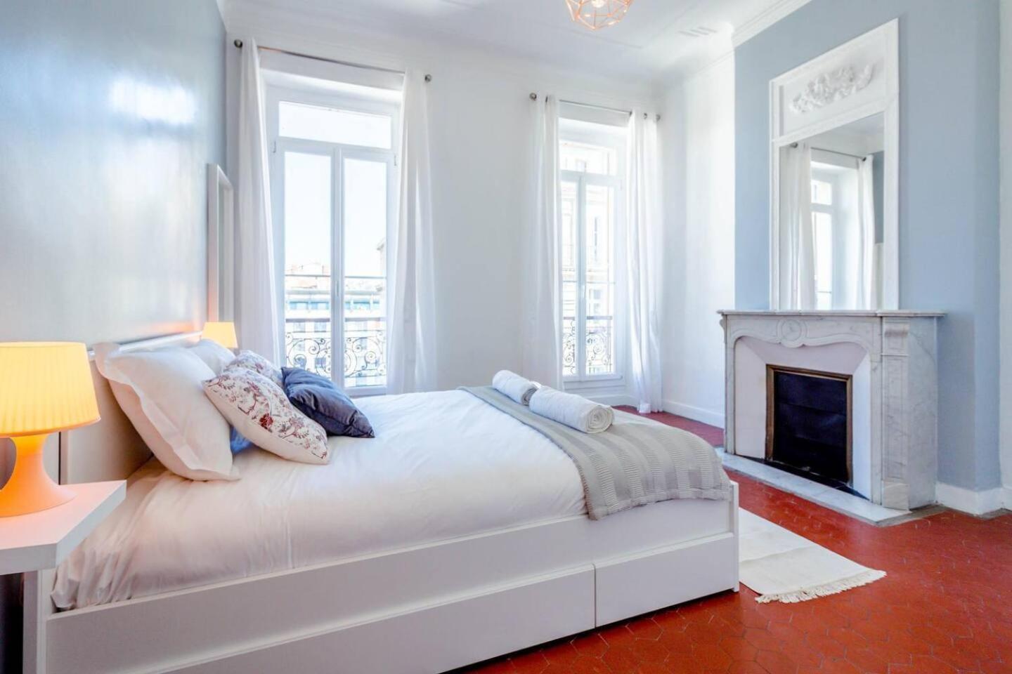 Colbert - 80m2 Proche Du Vieux-port Appartement